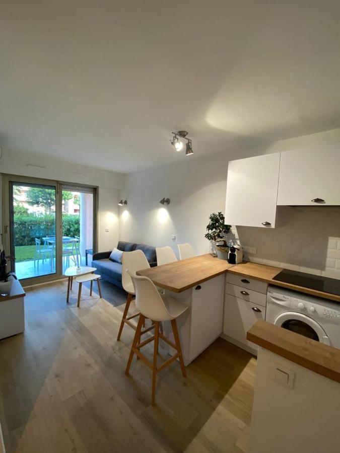 Appartement Avec Piscine 5 Min A Pieds Des Plages Vallauris Exterior foto