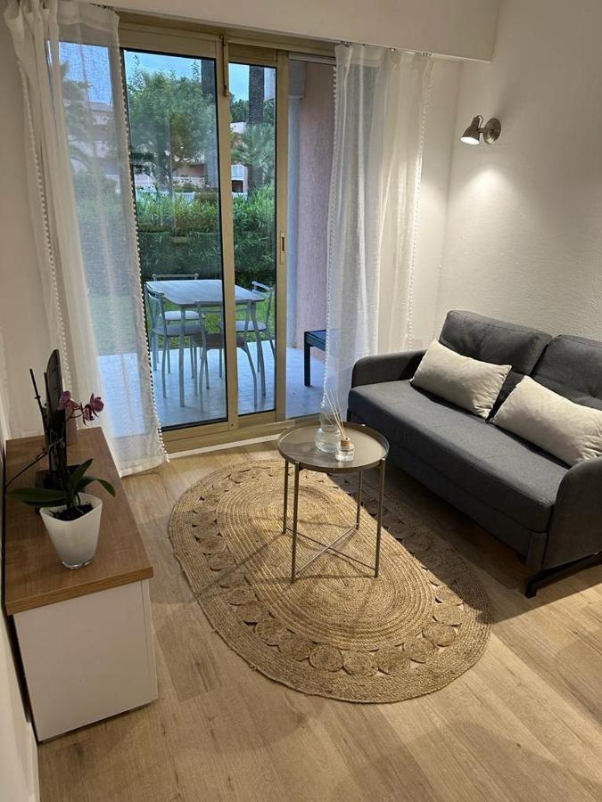 Appartement Avec Piscine 5 Min A Pieds Des Plages Vallauris Exterior foto