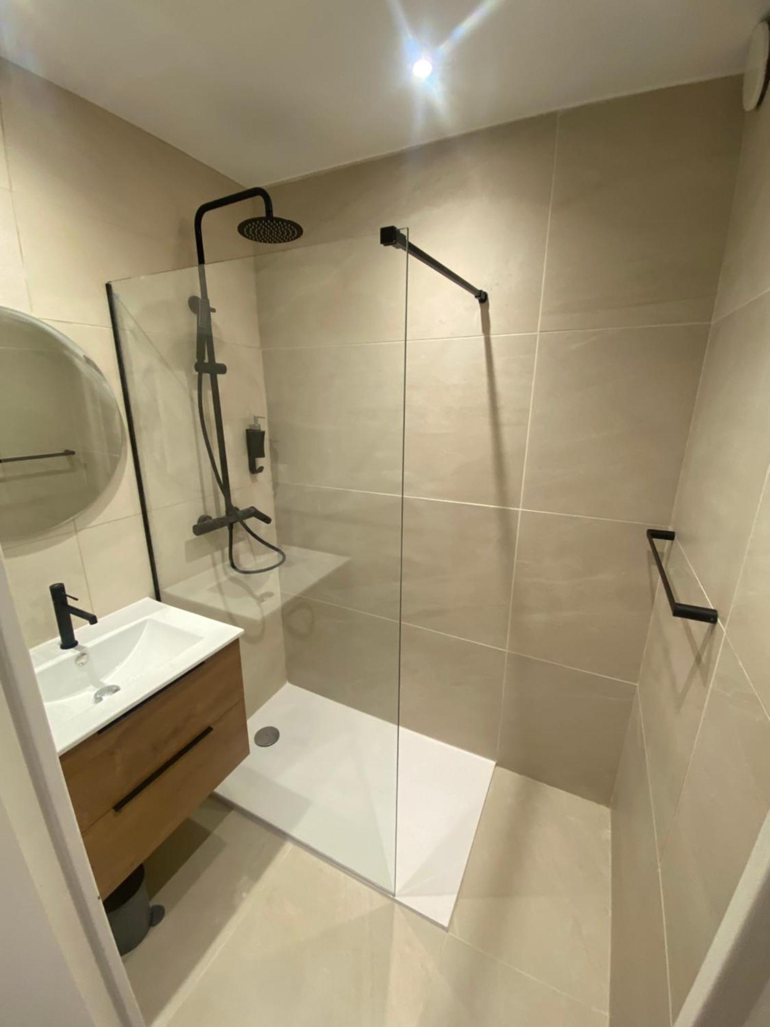 Appartement Avec Piscine 5 Min A Pieds Des Plages Vallauris Cameră foto